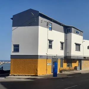 Gasthuis A Casa Da Mizi, Praia
